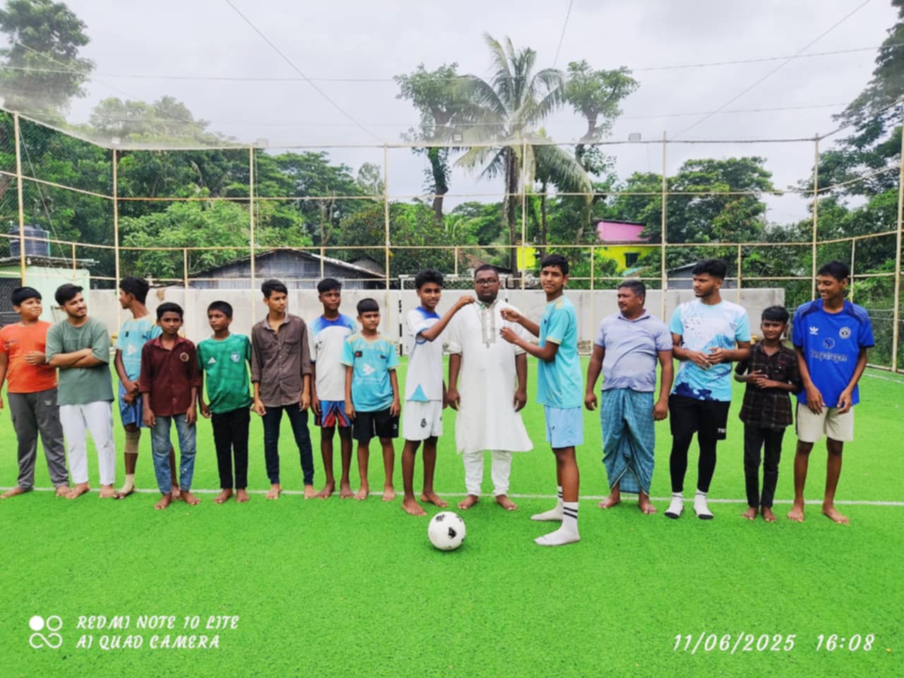 বোয়ালখালীতে প্রীতি ফুটবল ম্যাচে উত্তর সারোয়াতলী জুনিয়র একাদশ চ্যাম্পিয়ন