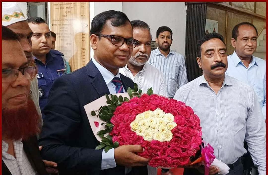 সিলেটের নতুন জেলা প্রশাসক হিসেবে দায়িত্ব গ্রহণ করলেন মো: সারওয়ার আলম