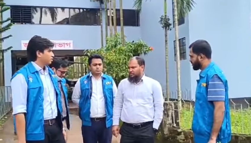 আনোয়ারা উপজেলা  স্বাস্থ্য কমপ্লেক্সে দুদকের হানা