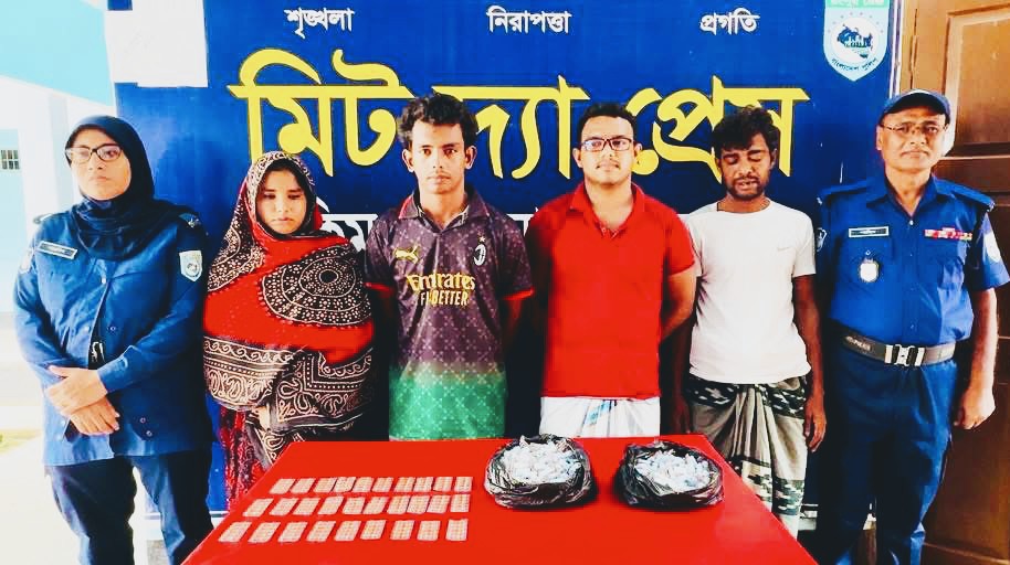নেশাজাতীয় ইনজেকশন ও ট্যাবলেটসহ ৪ জনকে আটক করেছে হাকিমপুর থানা পুলিশ