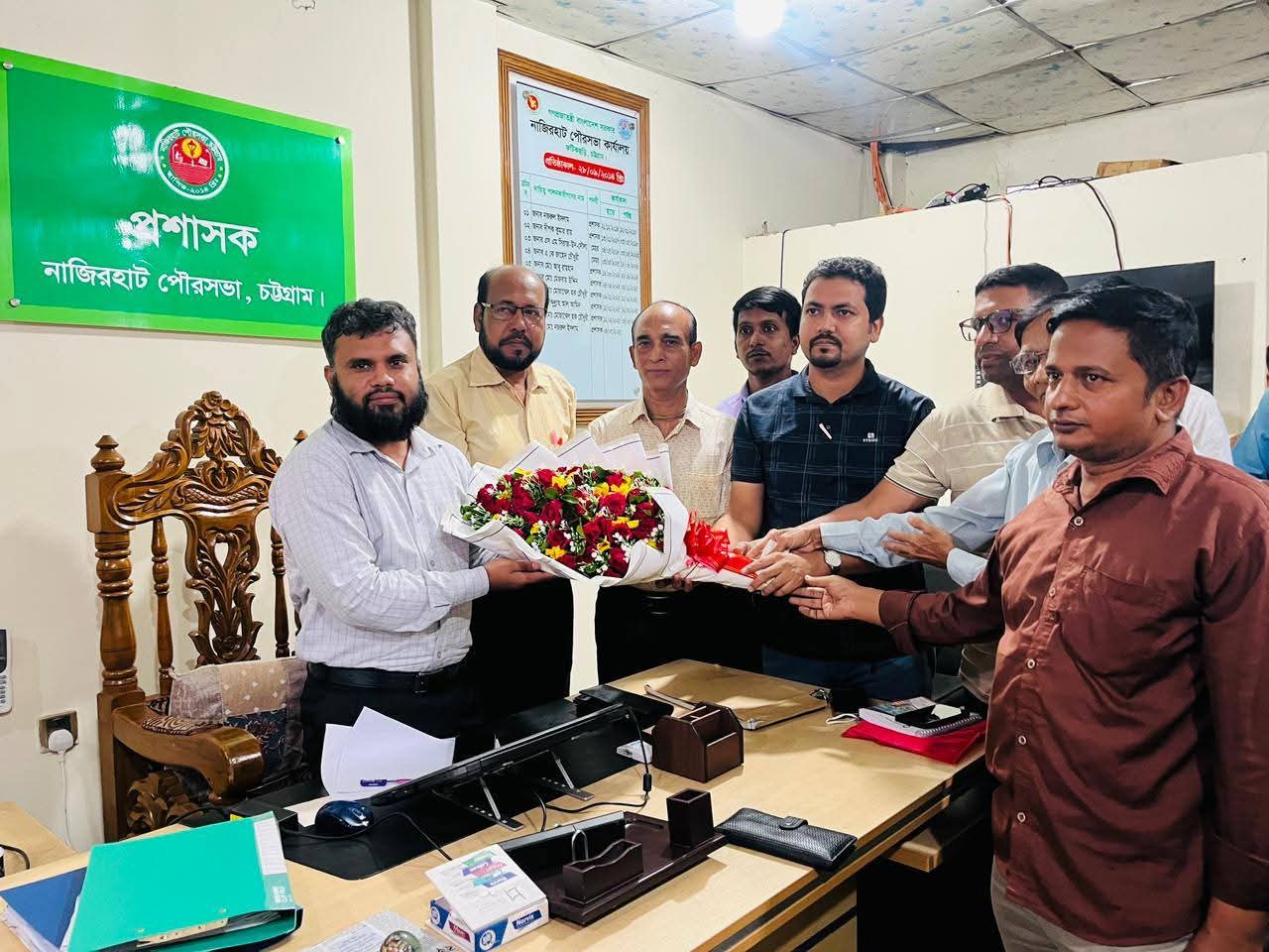 শারদীয় দূর্গাপূজা উপলক্ষে প্রশাসকের সাথে  নাজিরহাট পৌরসভা পূজা উদযাপন পরিষদের সাথে  মত বিনিময়