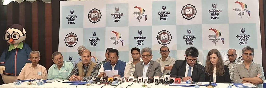 আন্তর্জাতিক বইমেলার আয়োজনে কলকাতায় সাংবাদিক সম্মেলন