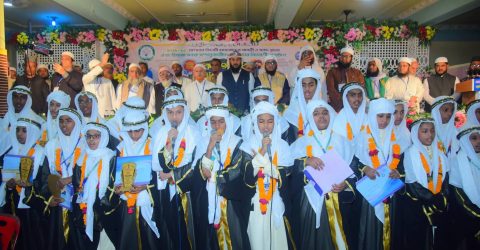 ‎আনোয়ারায় দারুত তাকওয়া মাদরাসার হিফজ সমাপ্তকারীদের বিদায় অনুষ্ঠান সম্পন্ন