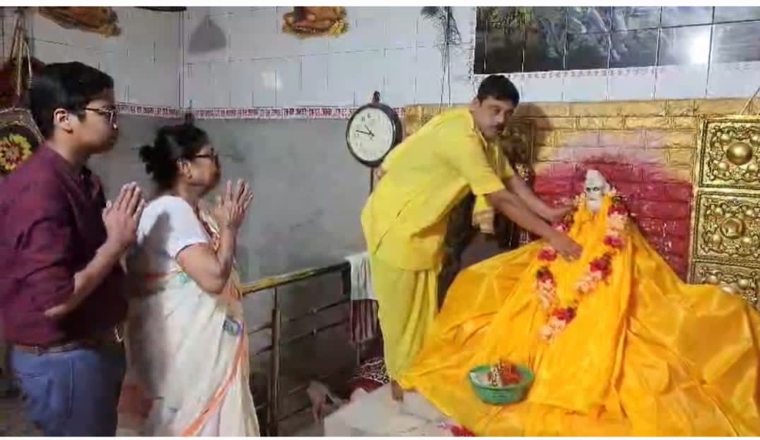 মহাতীর্থ চাকলা লোকনাথ ধামে পাদুকা উৎসবে ভক্তদের ঢল