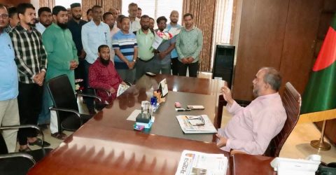 দায়িত্ব গ্রহণের পরদিনই শৃঙ্খলার বার্তা:সিলেট নগর ভবনে প্রশাসক