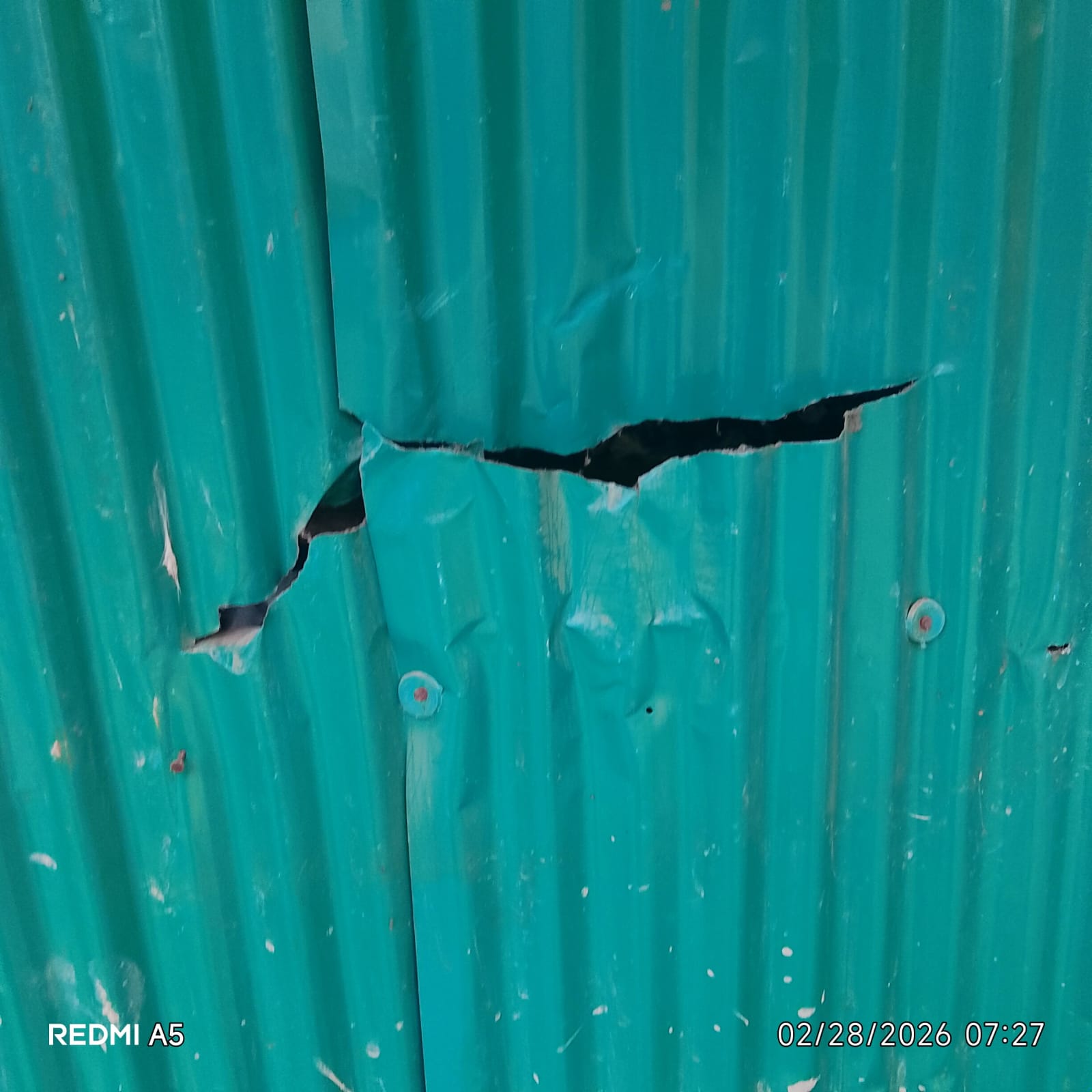 আনোয়ারায়  জায়গা-জমি বিরোধে ঘরে ঢুকে হামলা-ভাঙচুর, নষ্ট করেছে ক্ষেতের ফসল; জখম ১