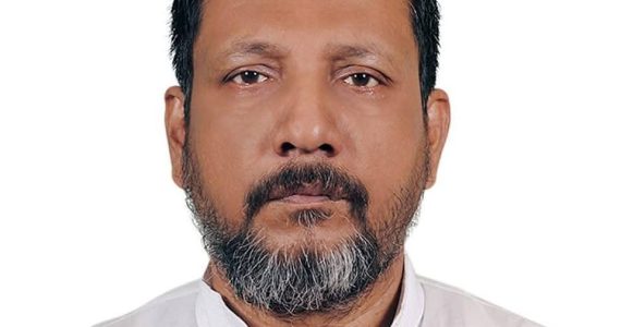 আনোয়ারায় যৌথবাহিনীর অভিযানে ইয়াবা সহ কৃষকদলের আহবায়ক সুমন আটক