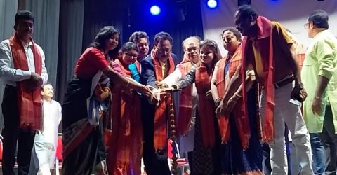 রঘুনাথগঞ্জ রবীন্দ্র ভবন মঞ্চে সংস্কৃতির আলোয় নাট্য উৎসব সম্পন্ন
