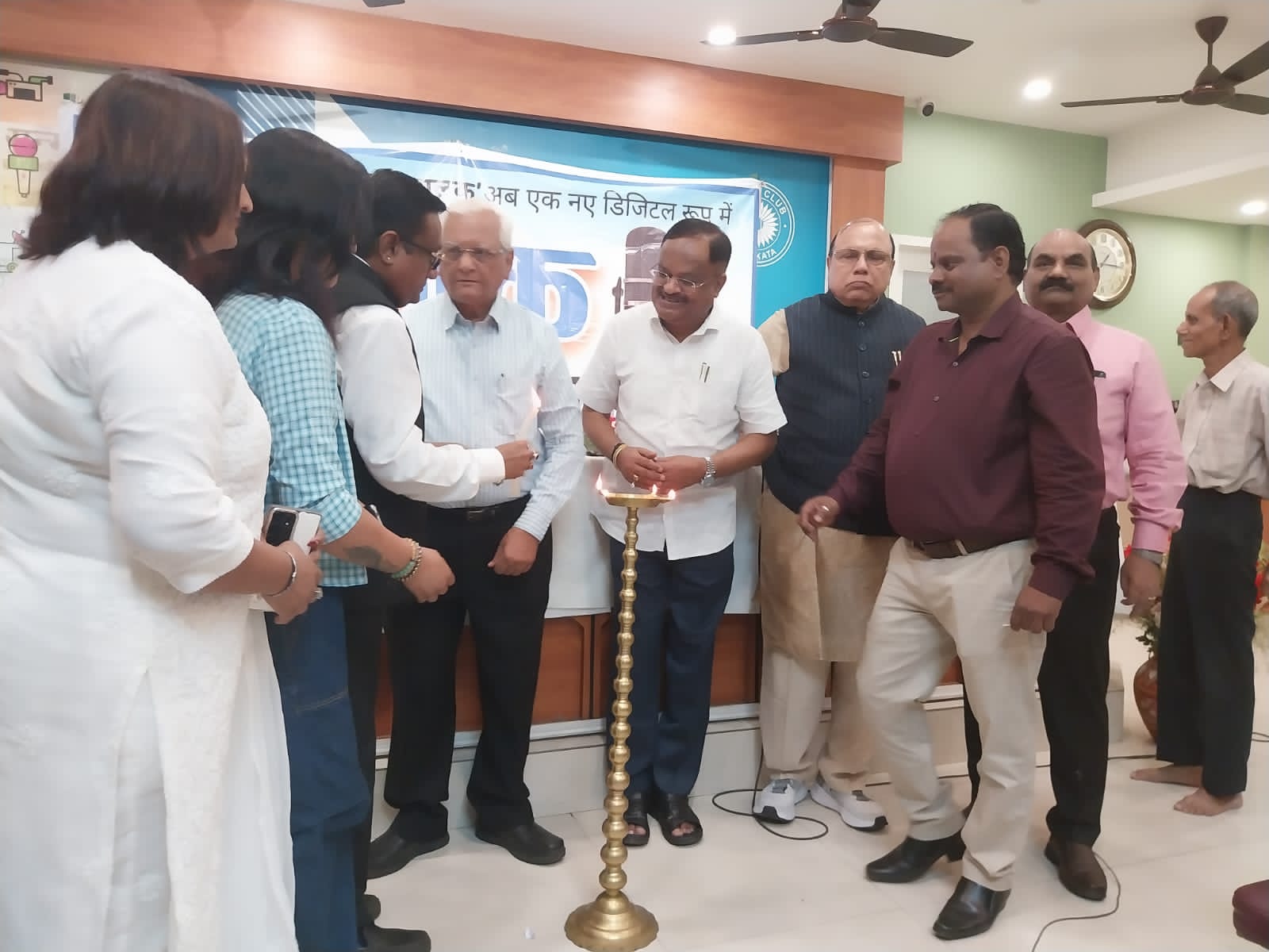 প্রেসক্লাব কলকাতায় দৈনিক সমাচার পত্র”ঝলক”এর ডিজিটাল যাত্রা শুরু