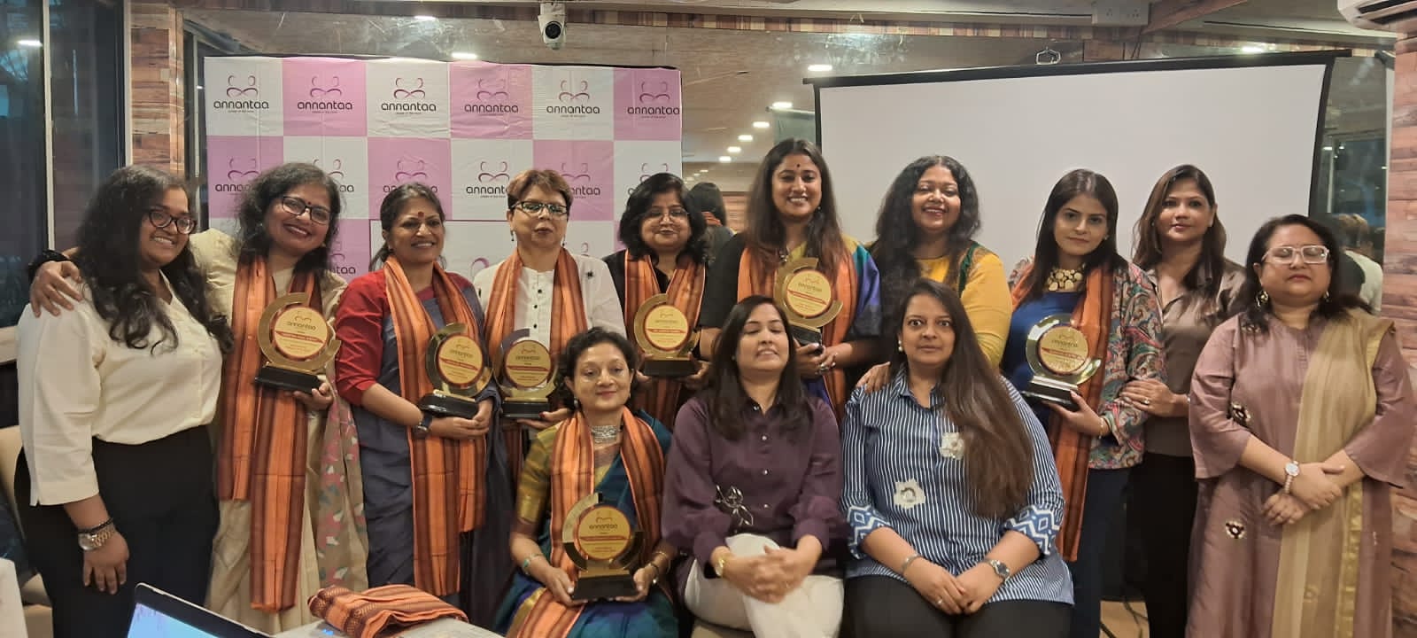 আন্তর্জাতিক নারী দিবসে নারী পরিবর্তনকারীকে একত্রিত করেছে অন্নতা