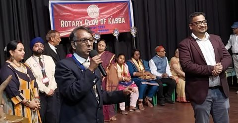 শিশির মঞ্চে রোটারী ক্লাব অফ কসবা’র এক্সিলেন্স অ্যাওয়ার্ড প্রদান