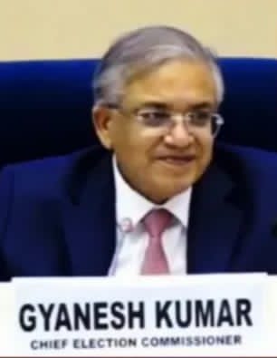 নির্বাচন কমিশন অবশেষে বাংলায় নির্বাচনের নির্ঘণ্ট ঘোষণা করল