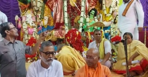 দক্ষিণেশ্বর রামকৃষ্ণ সংঘ আদ্যাপীঠে দিব্য “দুই হাজার” কুমারী পূজা অনুষ্ঠিত