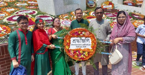 মহান স্বাধীনতা দিবসে শহীদ মিনারে দৈনিক ইনফো বাংলা ও ডেইলি মর্নিং টুডে সিলেট ব্যুরো’র শ্রদ্ধা নিবেদন