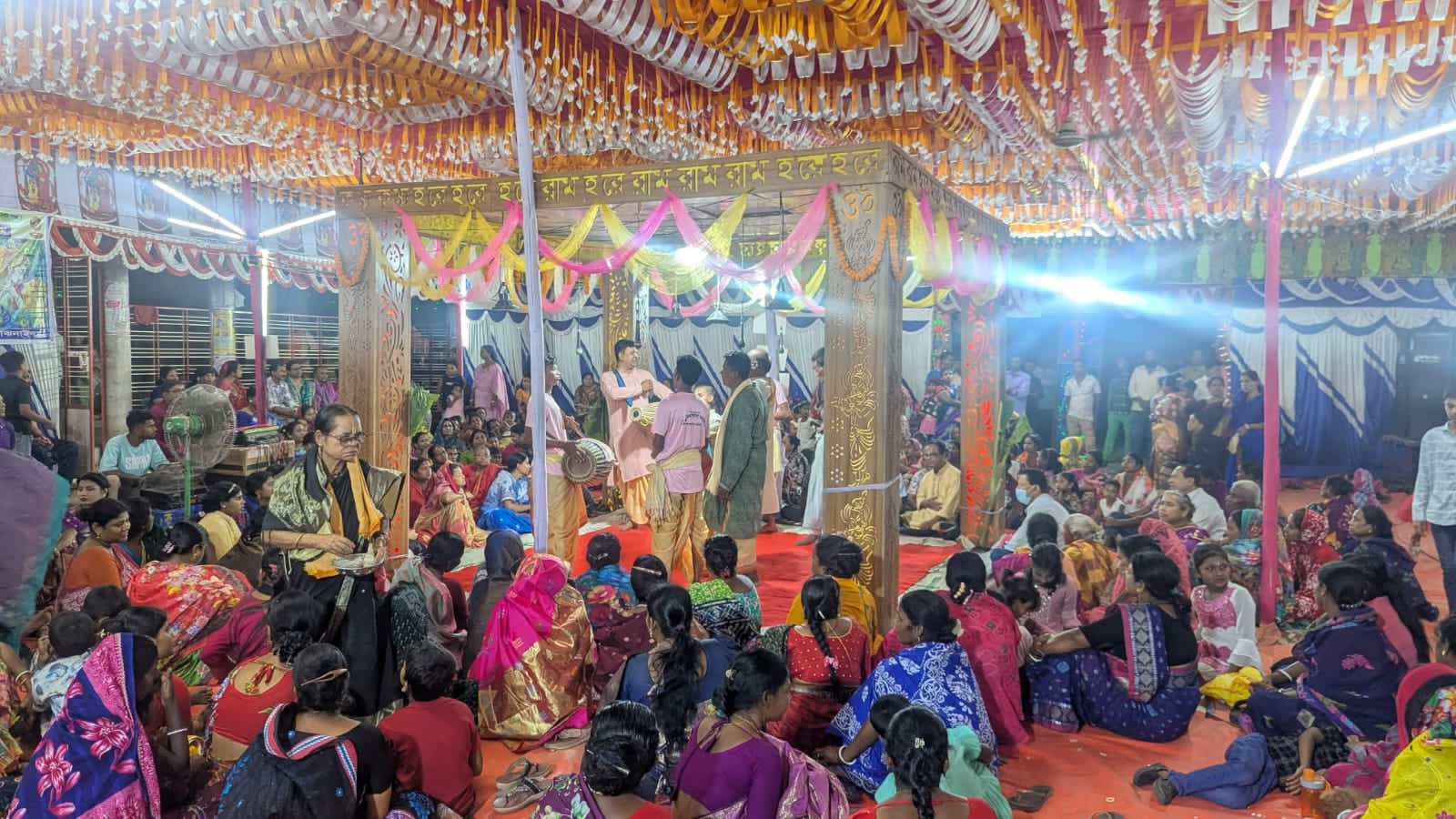 ঝিনাইদহে ২৪ প্রহরব্যাপী মহা নামযজ্ঞ শুরু